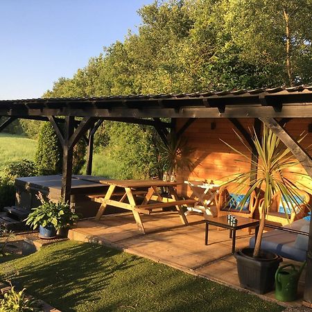 Beekdorp Holiday Home In Reutum Weerselo With Jacuzzi מראה חיצוני תמונה