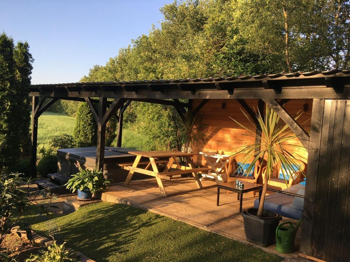 Beekdorp Holiday Home In Reutum Weerselo With Jacuzzi מראה חיצוני תמונה